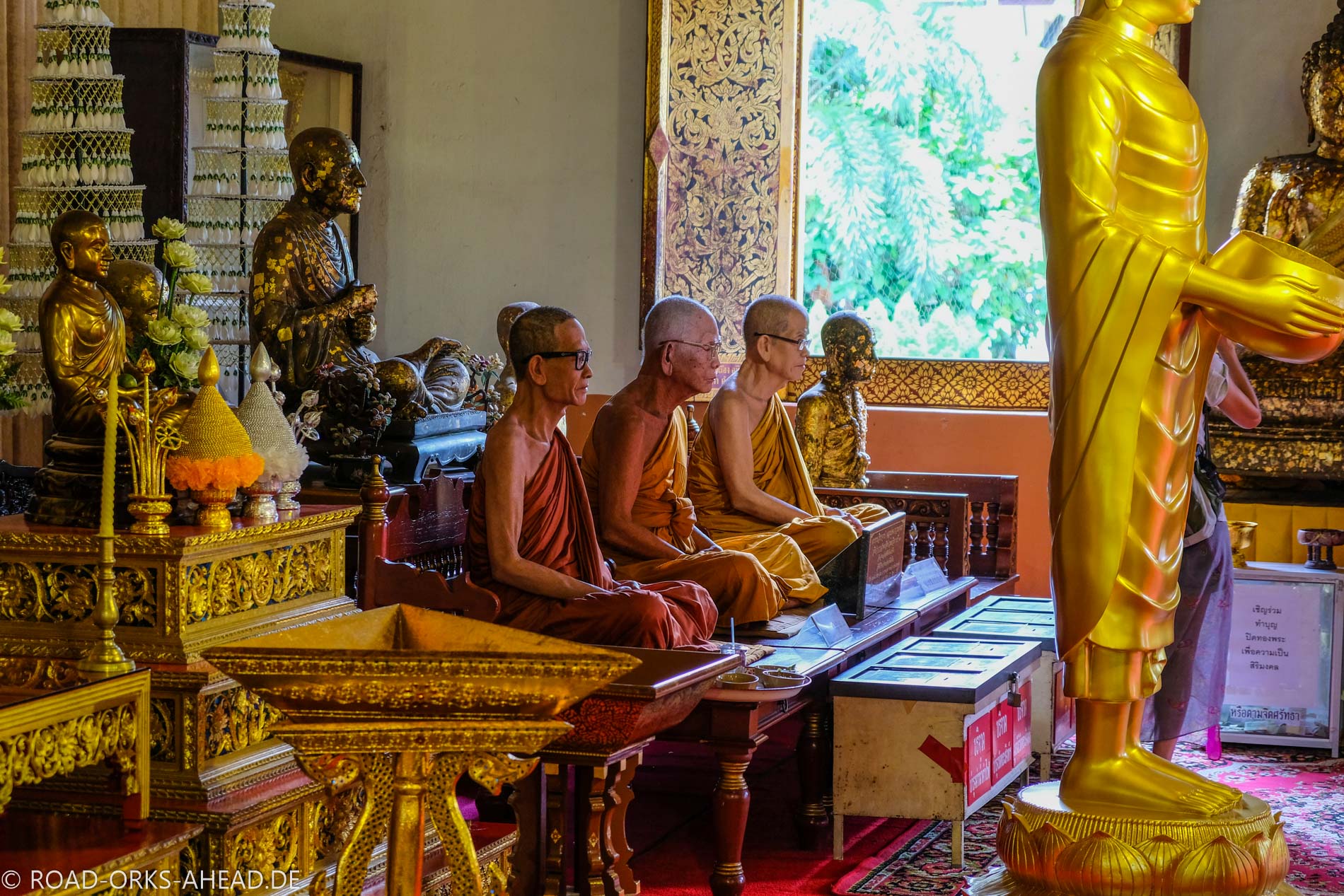 Buddhistische Mönche bei der Meditation